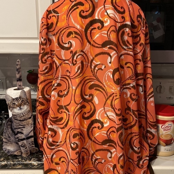 D womens Maggie Barnes button front long sleeve plus size blouse 3X. EUC - Picture 2 of 4